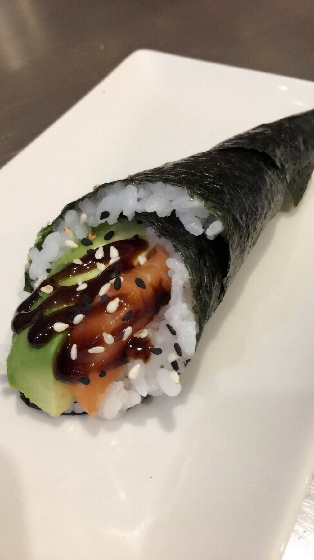 Shake Abokado Temaki